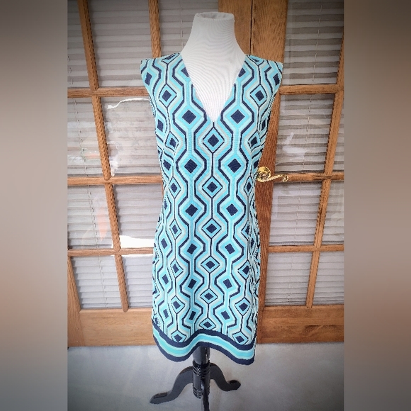 Brand New Michael Kors Sheath Dress, Retro Geometric, Size Medium NWOT - Picture 4 of 11